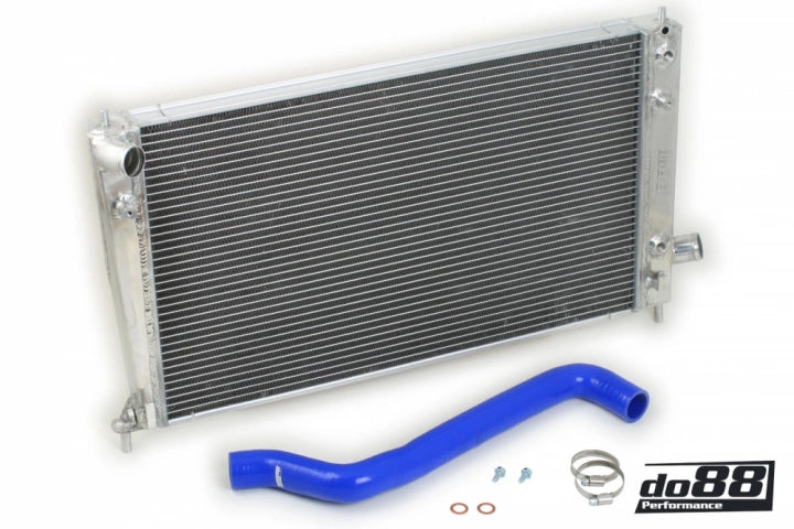 SAAB 9-5 98-01 Radiator Blue/Black hose